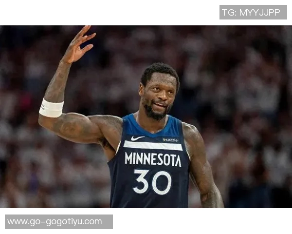 兰德尔全力以赴砍下32分但球队仍难敌对手失利之痛 兰德尔全力以赴砍下32分但球队仍难敌对手失利之痛