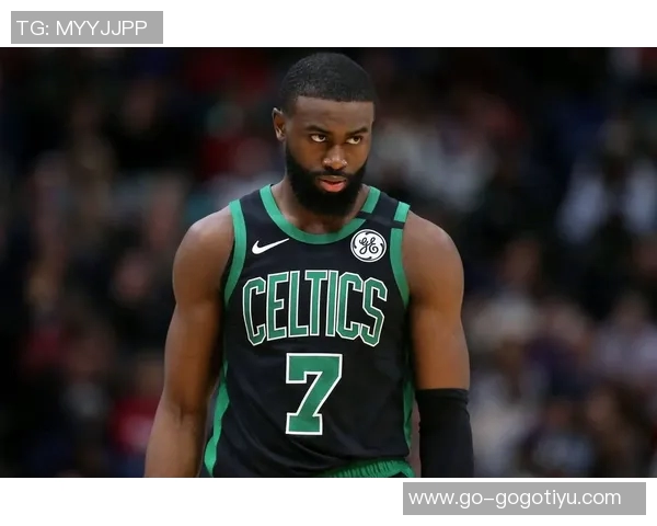 杰伦布朗怒斥裁判放任对手犯规直言已忍无可忍