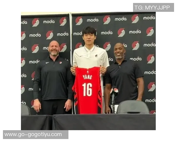 杨瀚森在试错中成长仍需时日期待他未来的突破与进步