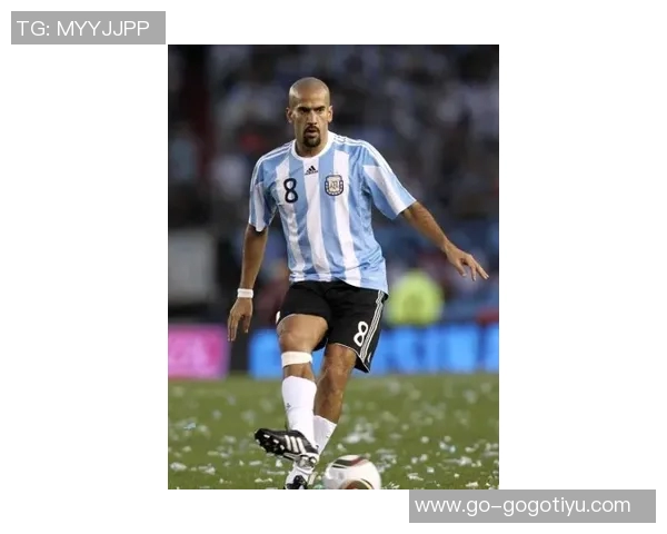 帕雷德斯热情欢迎内马尔加盟博卡青年期待与他共创辉煌